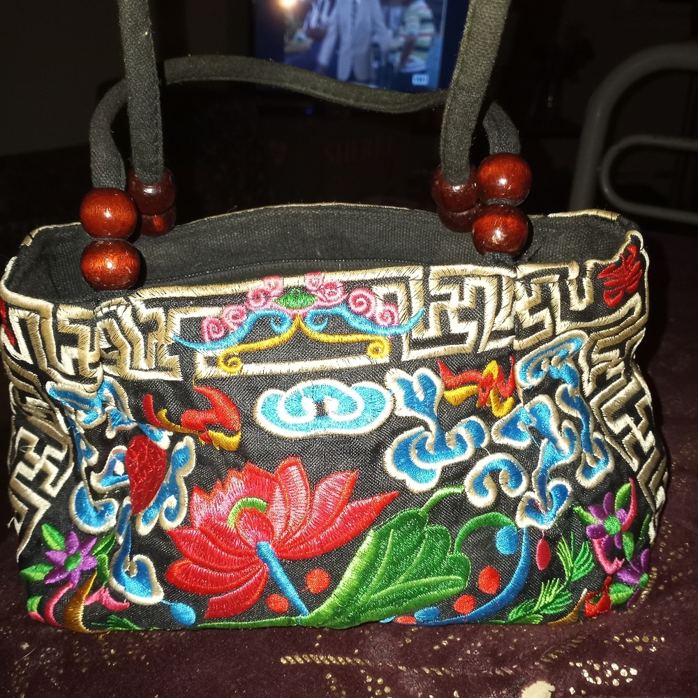 Embroidered purse